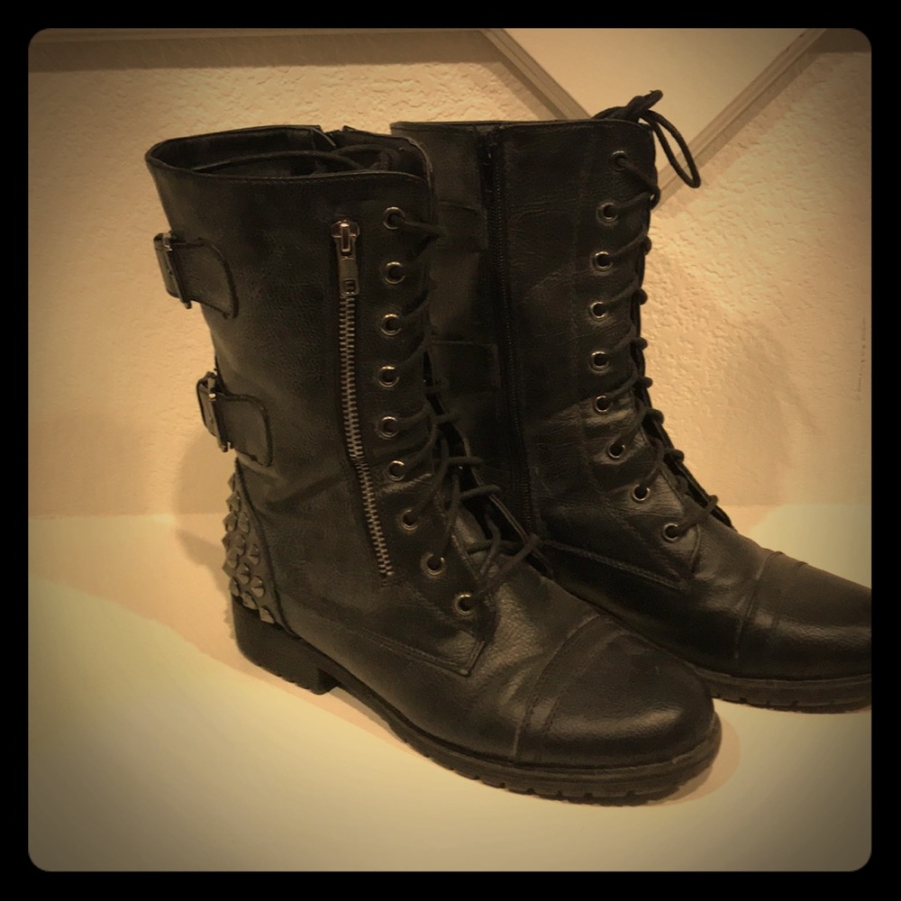 Black boots